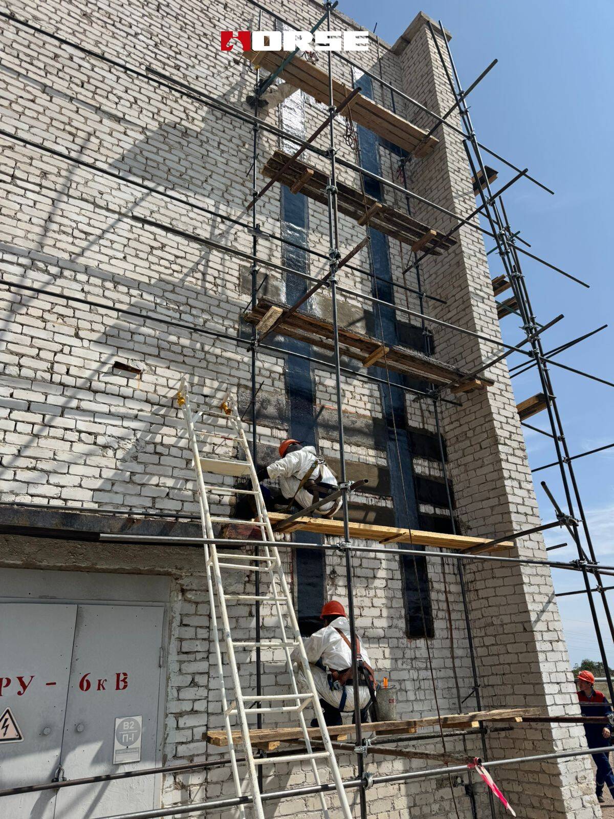 Retrofitting & Strengthening Masonry Walls Using CFRP Carbon Fiber